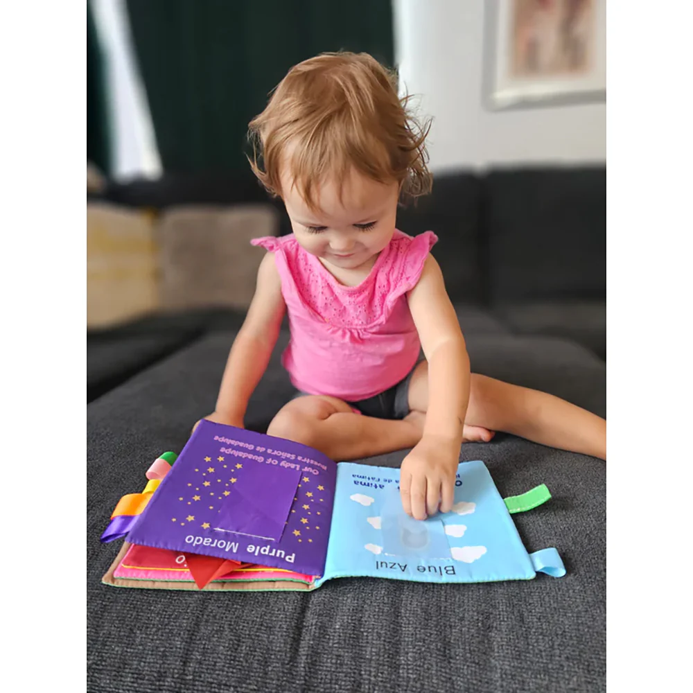 Bilingual My First Mary Cloth Book (Primer Libro de Maria) - Image 4