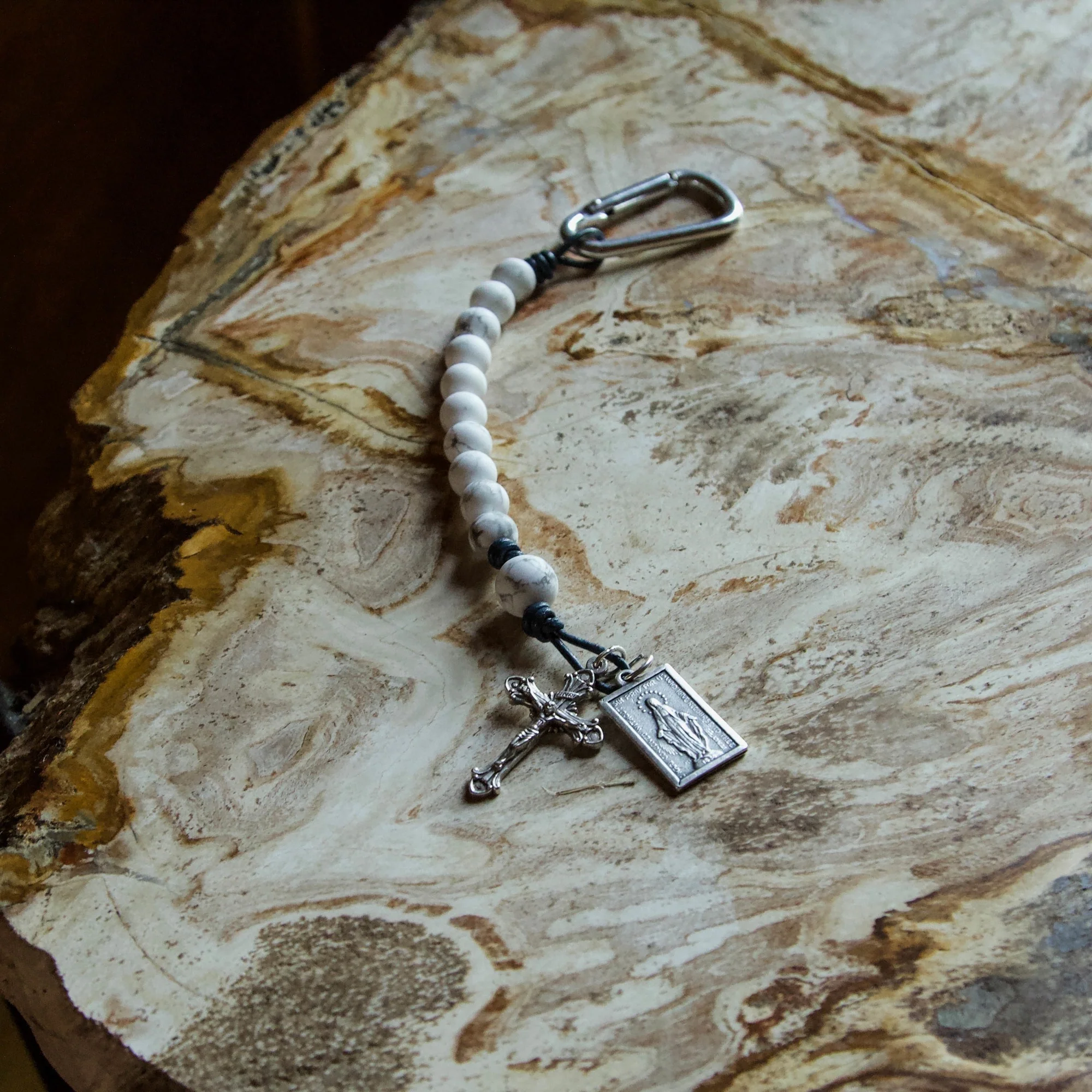 Our Lady Howlite Brave Beads Tenner Rosary - Image 2