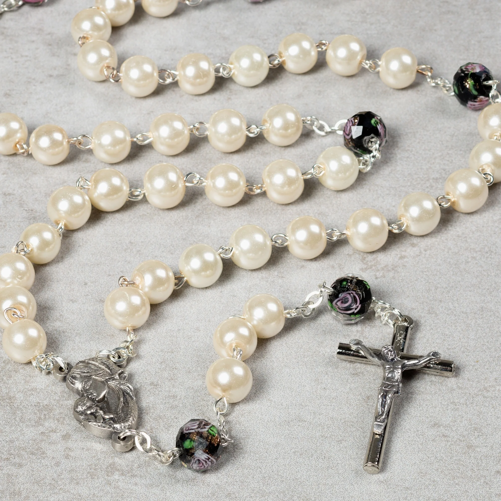 Pearl & Black Rose Bead Rosary - Image 2